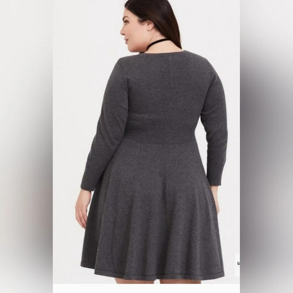 Torrid dark gray lace up mini sweater dress 100% cotton size 1 (14/16) - Picture 3 of 11